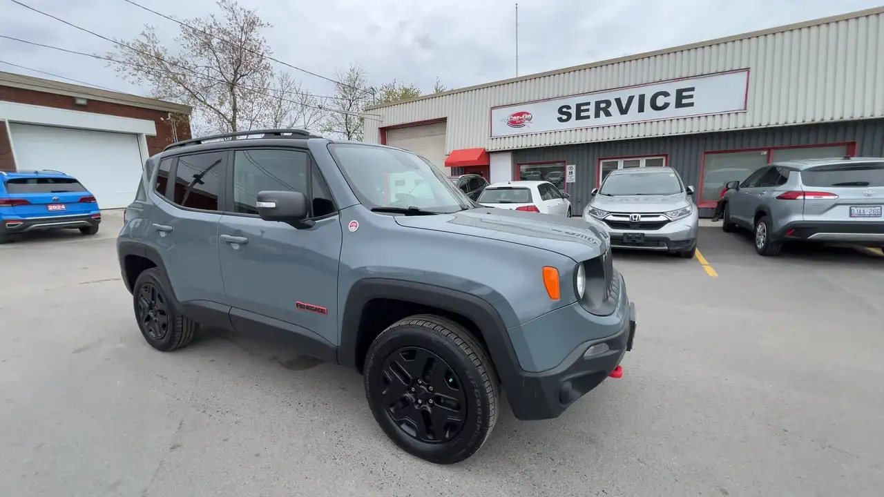 Jeep Renegade снимка Jeep Renegade