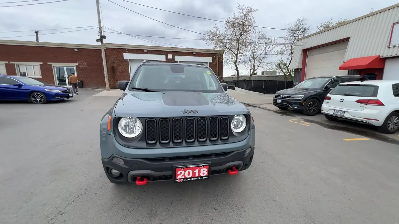 Jeep Renegade снимка Jeep Renegade