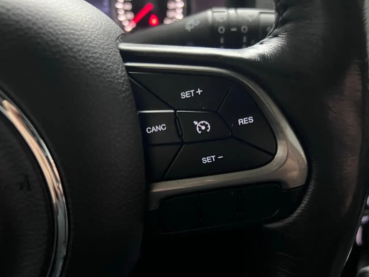 Jeep Renegade снимка Jeep Renegade