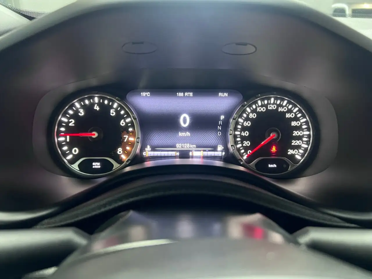 Jeep Renegade снимка Jeep Renegade