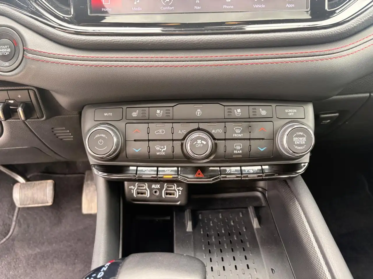 Dodge Durango снимка Dodge Durango