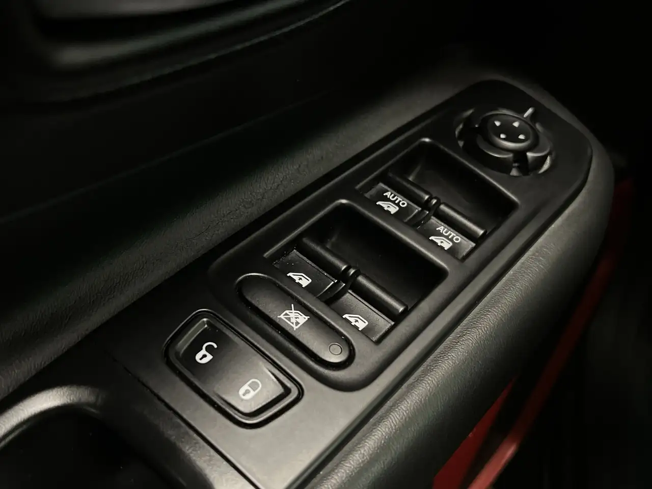 Jeep Renegade снимка Jeep Renegade