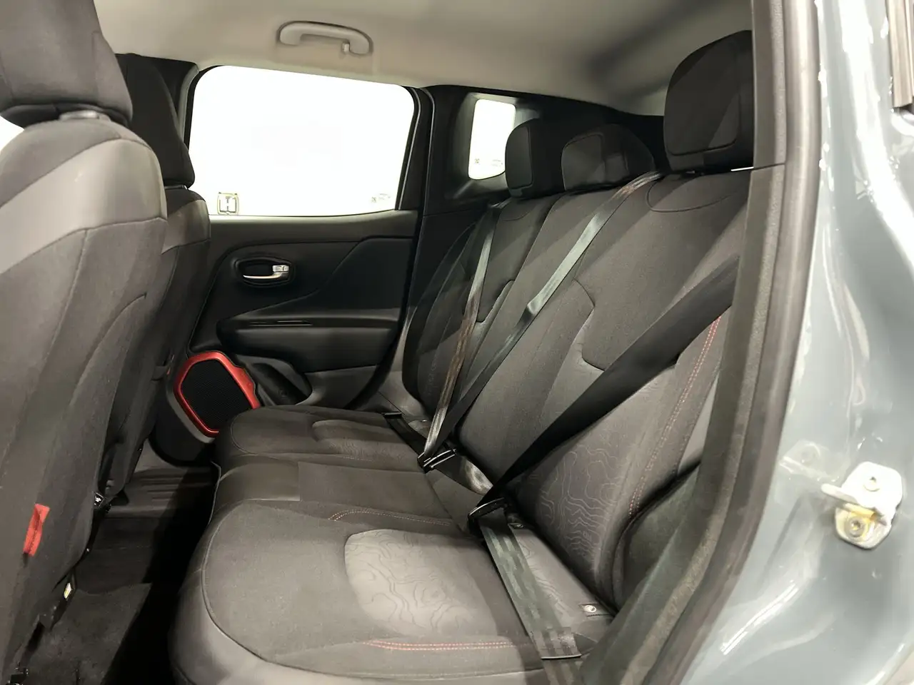 Jeep Renegade снимка Jeep Renegade