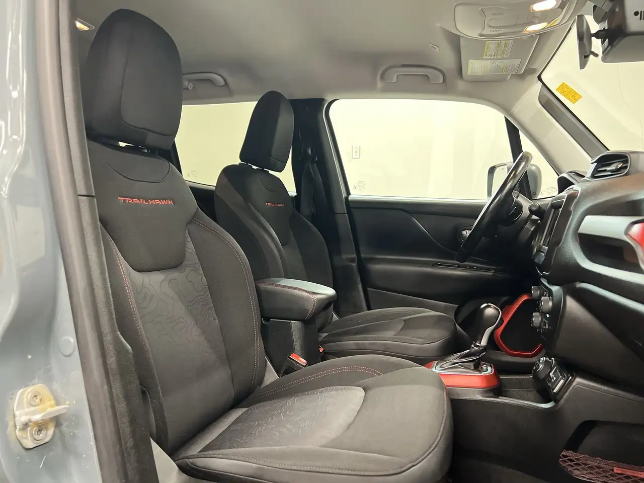 Jeep Renegade снимка Jeep Renegade