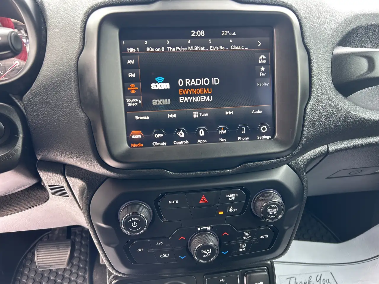Jeep Renegade снимка Jeep Renegade