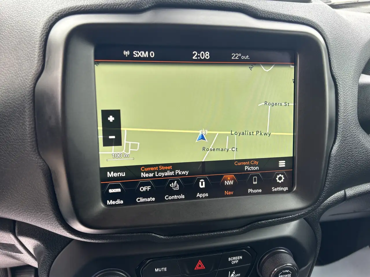 Jeep Renegade снимка Jeep Renegade