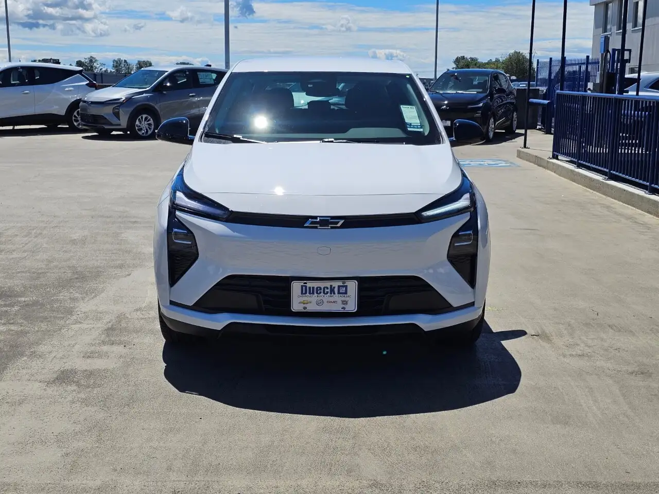 Chevrolet Bolt photo Chevrolet Bolt