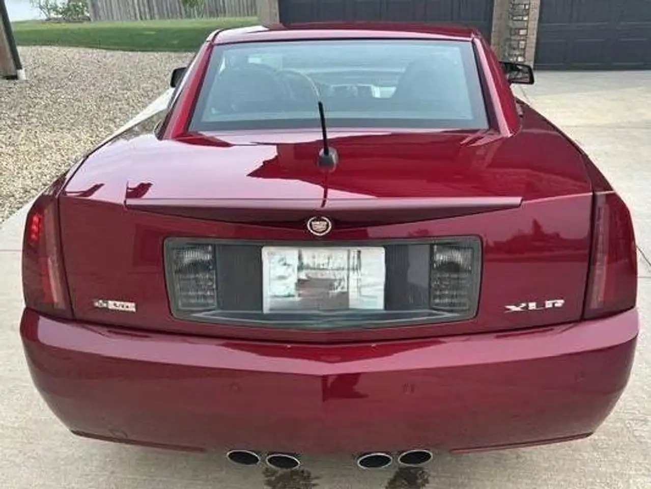 Cadillac XLR photo Cadillac XLR