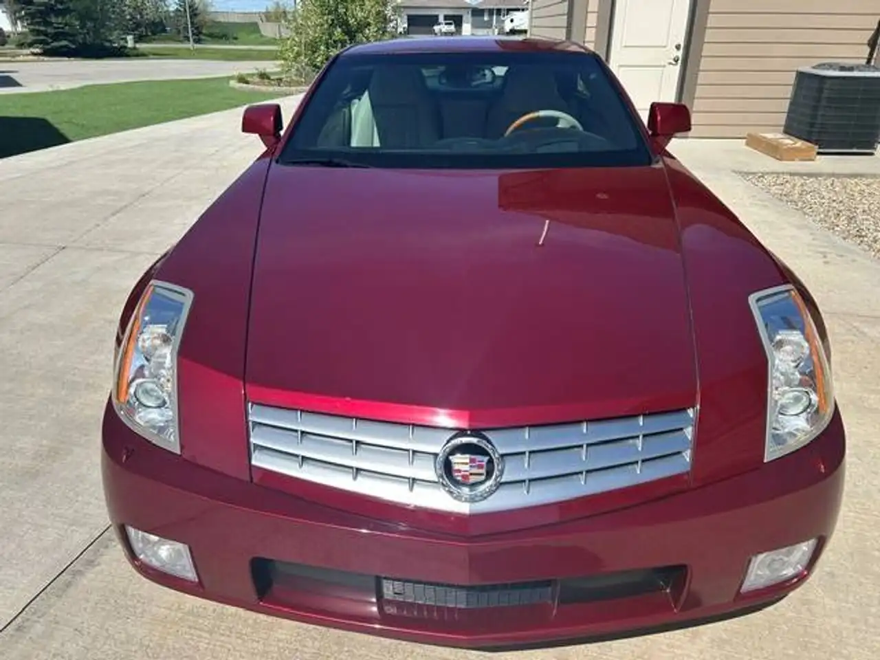 Cadillac XLR photo Cadillac XLR