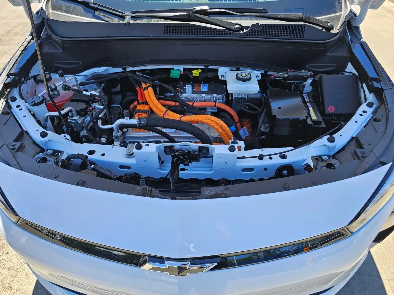 Chevrolet Bolt photo Chevrolet Bolt