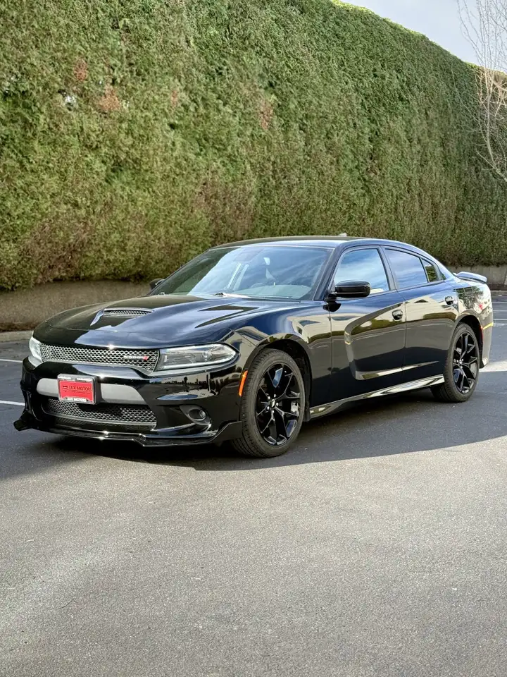 Dodge Charger снимка Dodge Charger