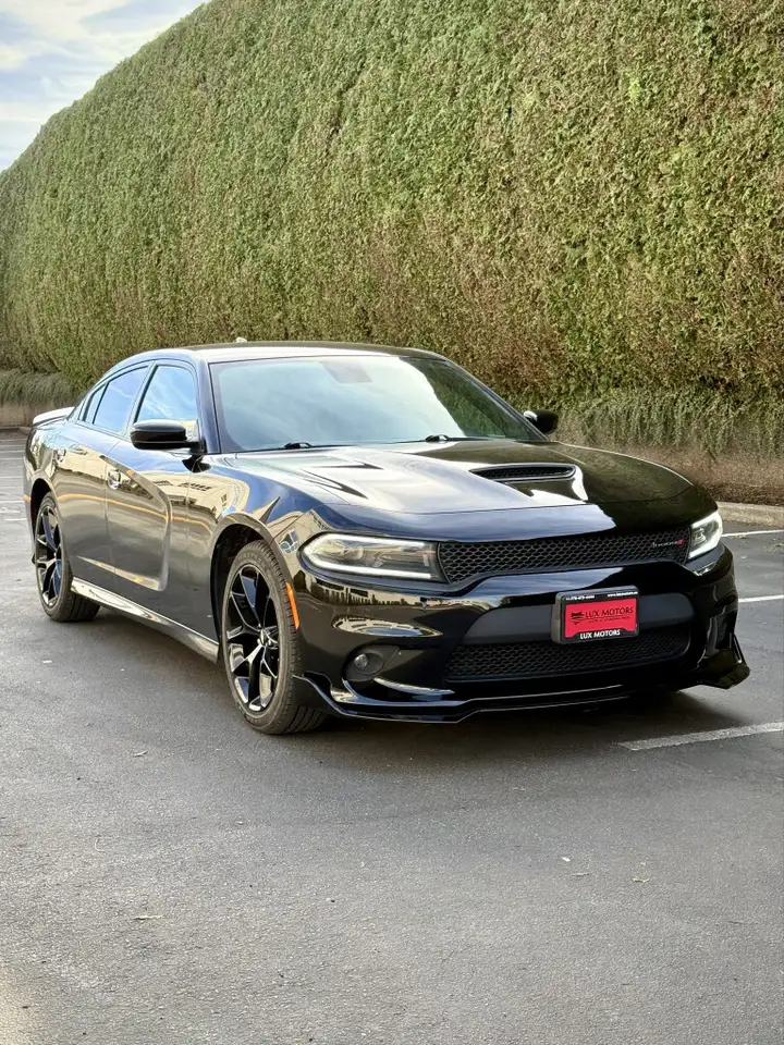 Dodge Charger снимка Dodge Charger