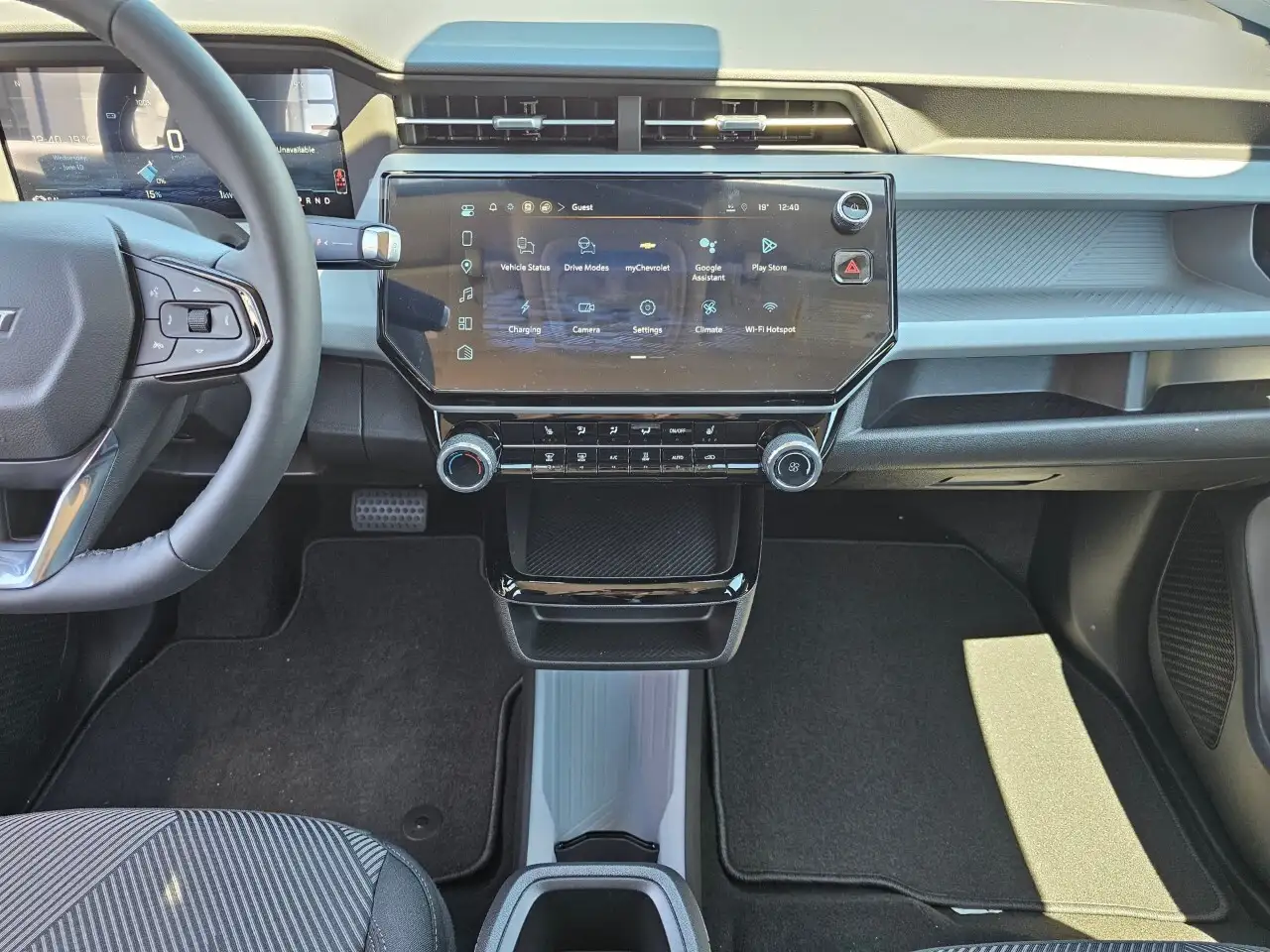 Chevrolet Bolt photo Chevrolet Bolt