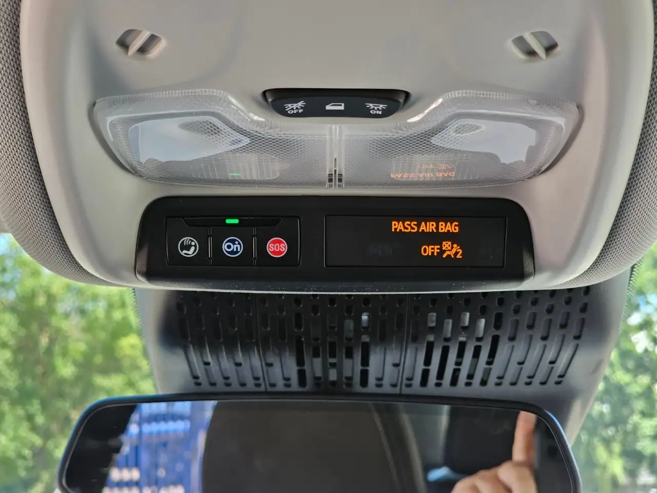 Chevrolet Bolt photo Chevrolet Bolt