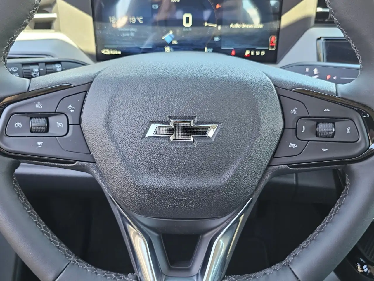 Chevrolet Bolt photo Chevrolet Bolt