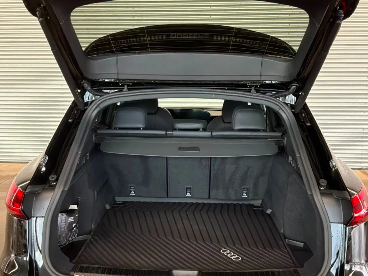 Audi SQ5 photo Audi SQ5
