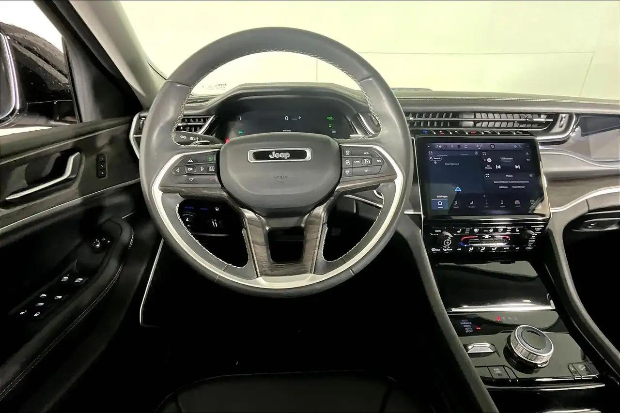 Jeep Grand Cherokee снимка Jeep Grand Cherokee
