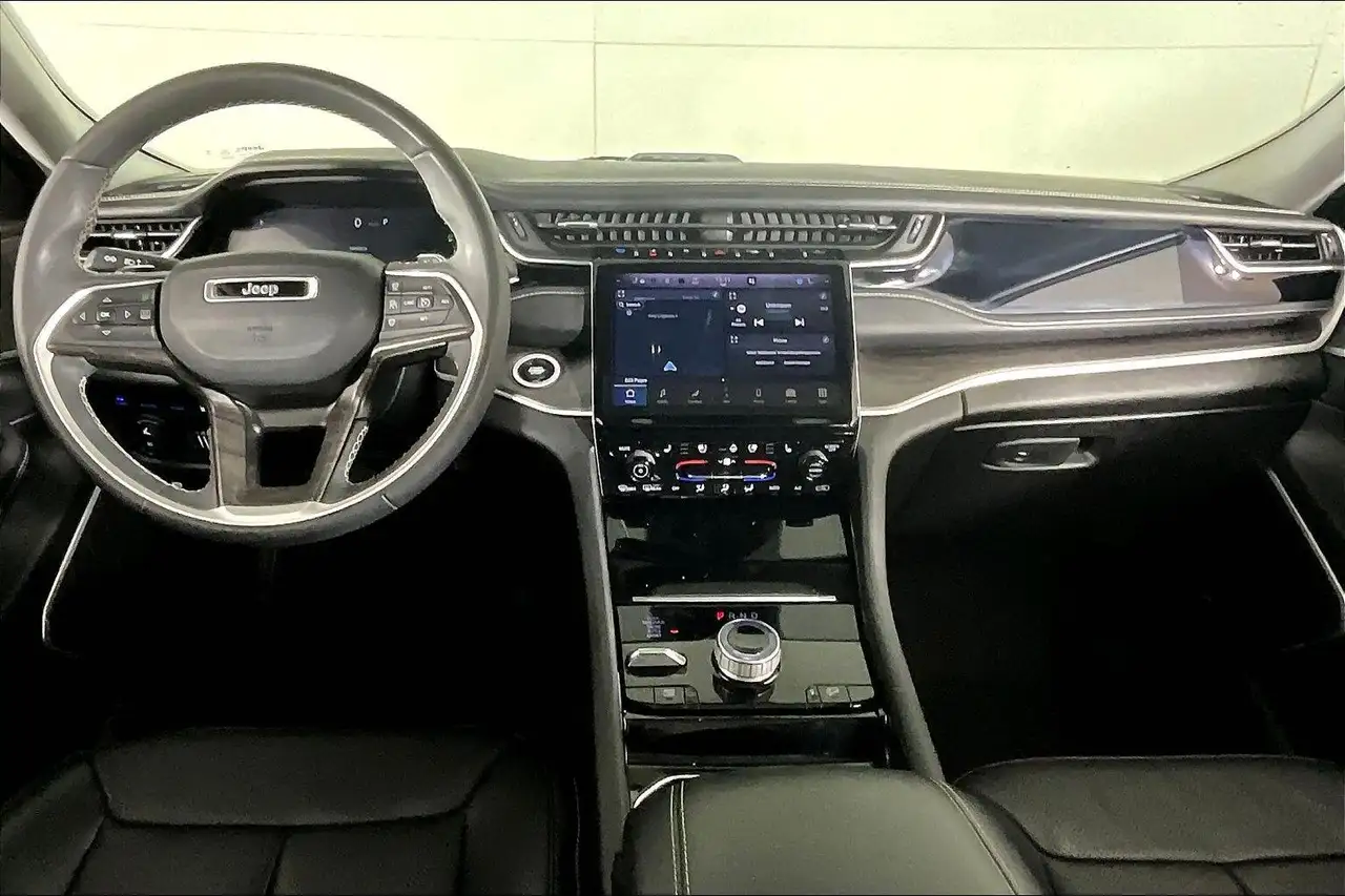 Jeep Grand Cherokee снимка Jeep Grand Cherokee