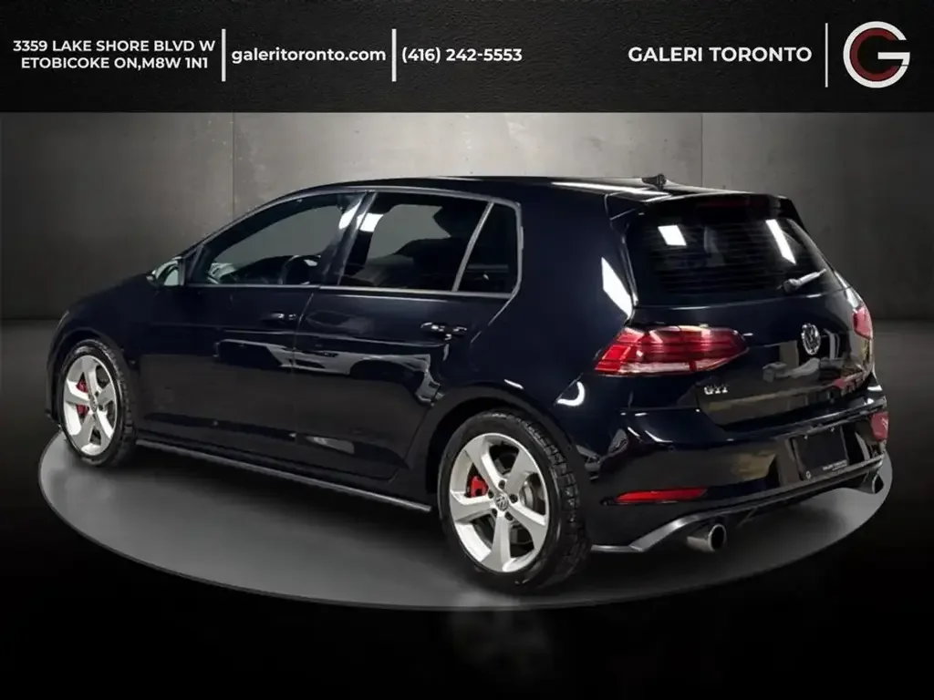 Volkswagen Golf GTI снимка Volkswagen Golf GTI