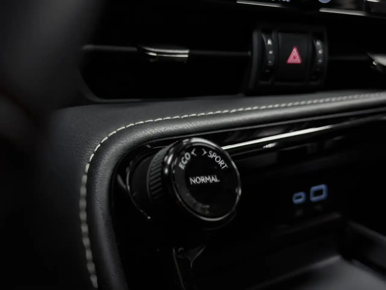 Lexus NX fotografie Lexus NX