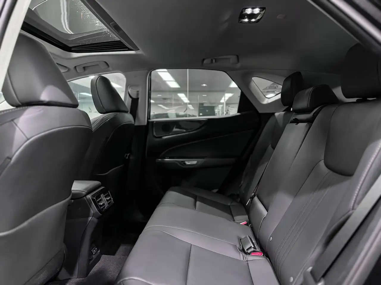 Lexus NX fotografie Lexus NX