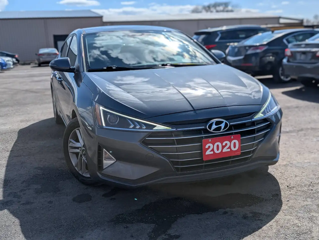 Hyundai ELANTRA снимка Hyundai ELANTRA