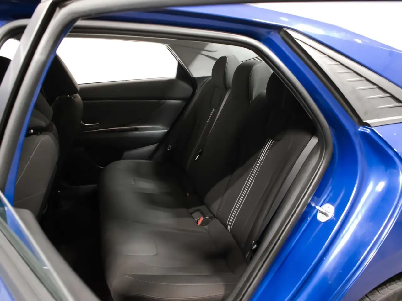 Hyundai ELANTRA снимка Hyundai ELANTRA