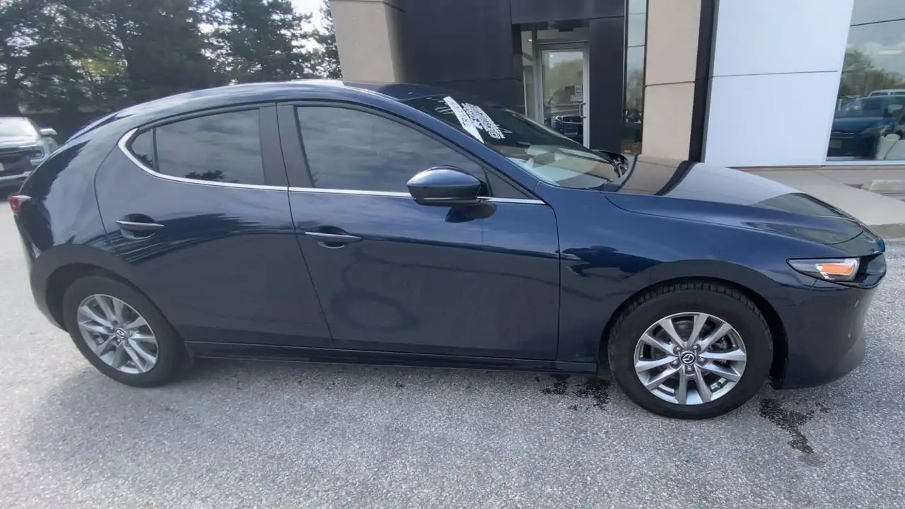 Mazda 3 снимка Mazda 3