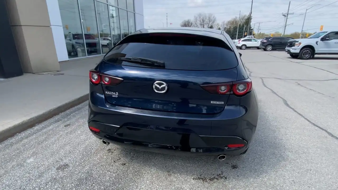 Mazda 3 снимка Mazda 3