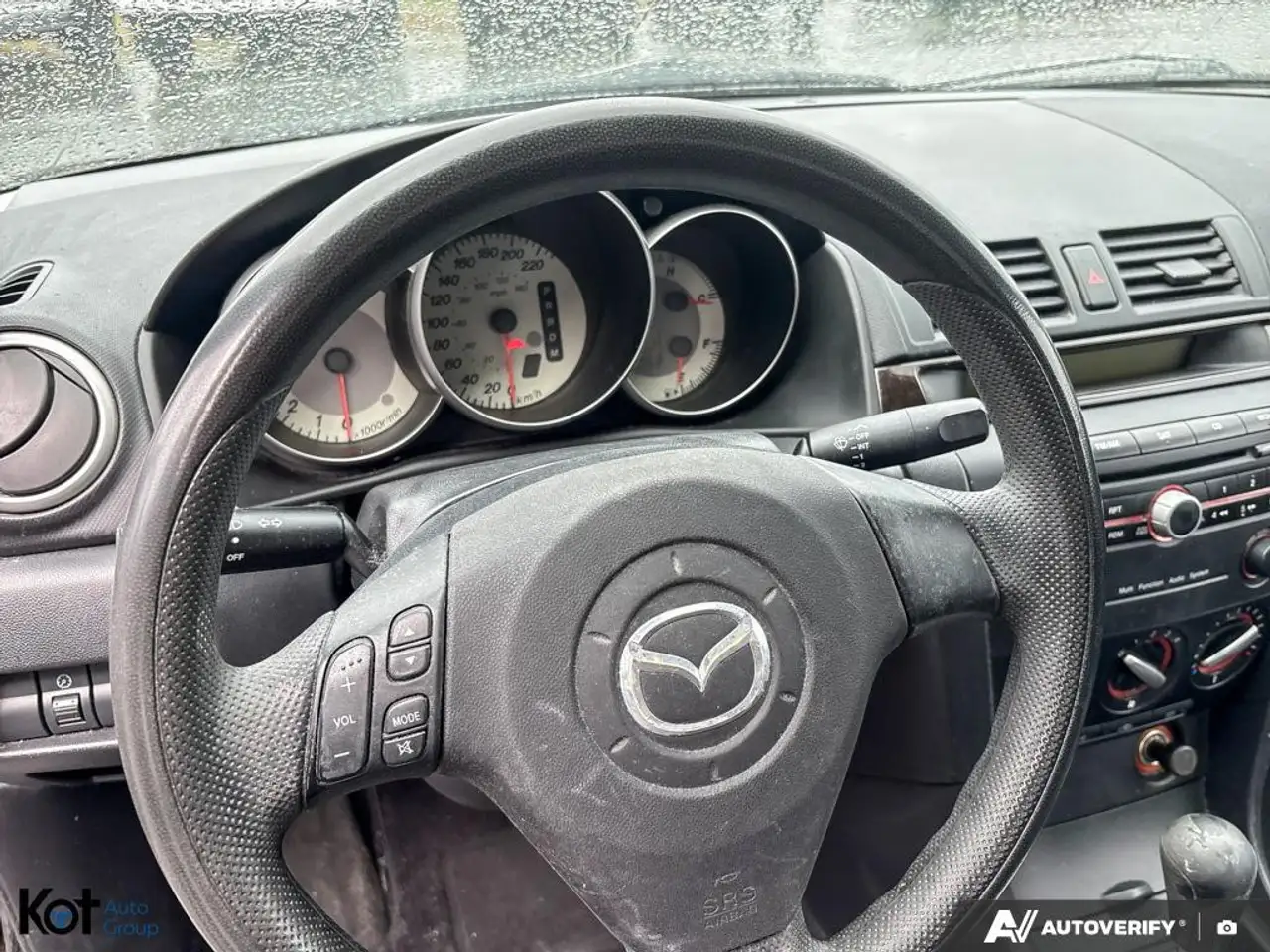 Mazda 3 снимка Mazda 3