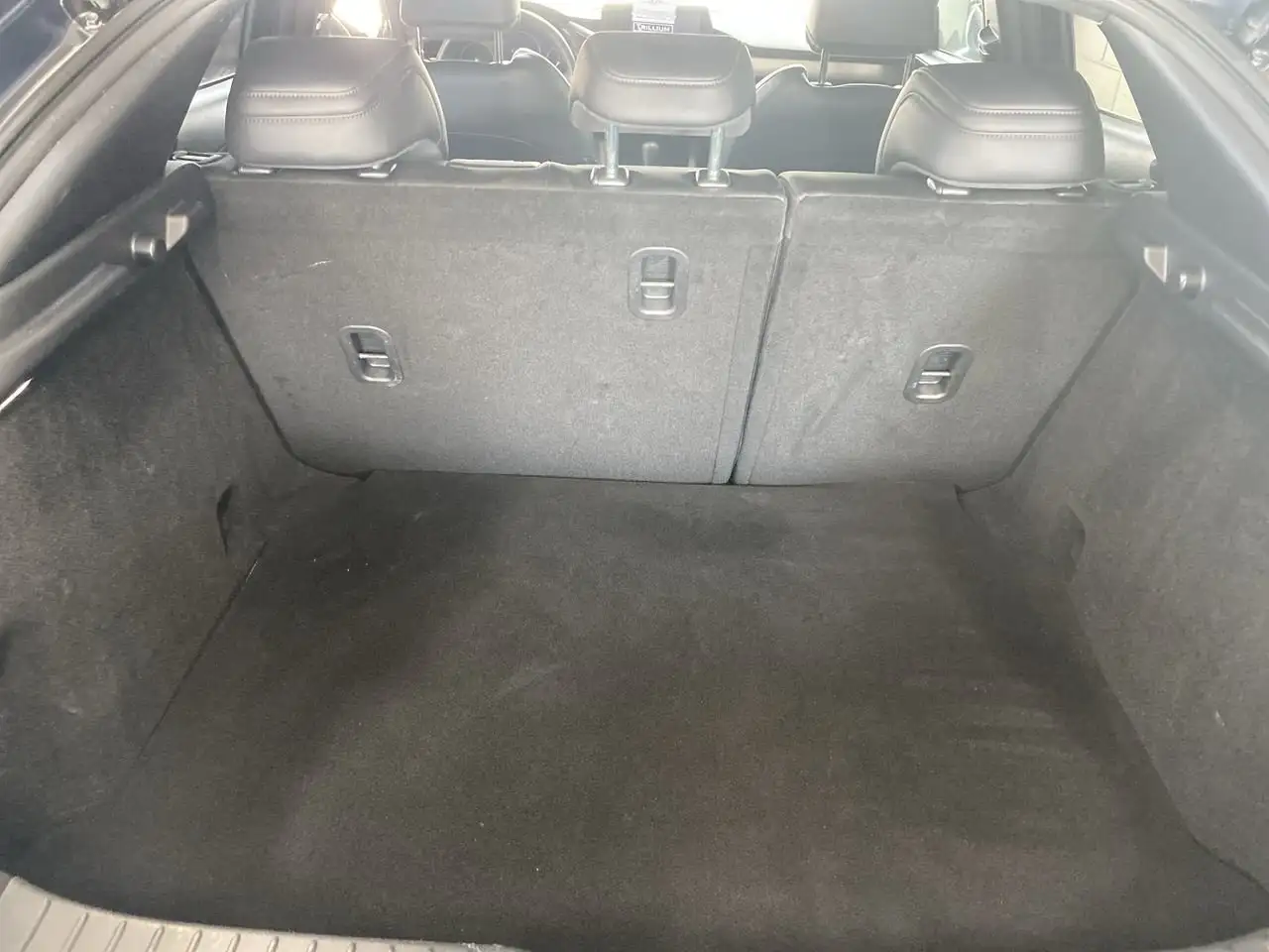 Mazda 3 снимка Mazda 3