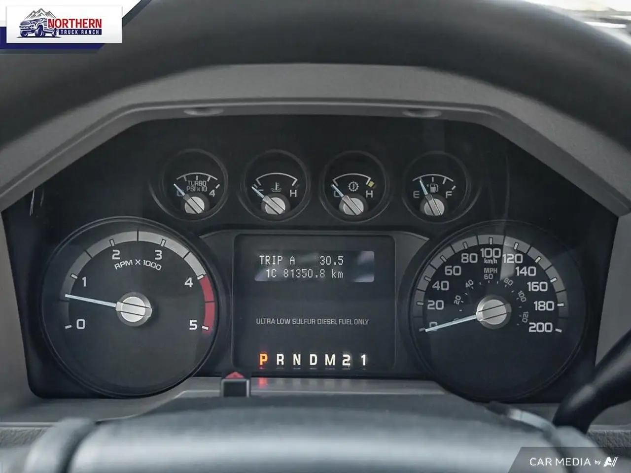 Ford F-550 Super Duty снимка Ford F-550 Super Duty