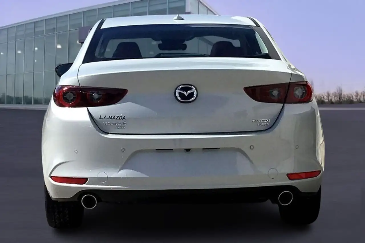 Mazda 3 снимка Mazda 3