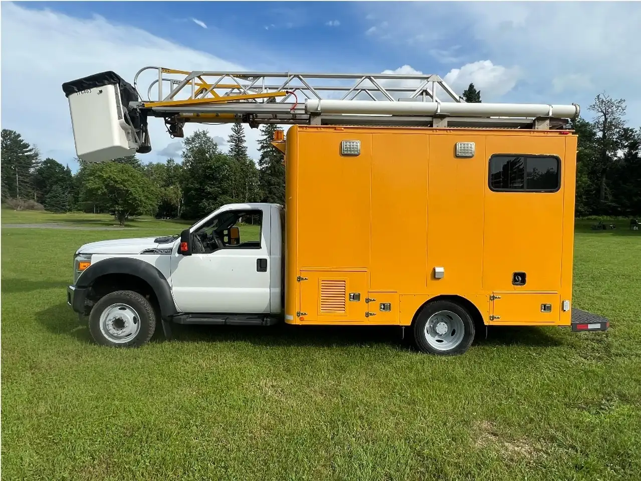 Ford F 550 снимка Ford F 550
