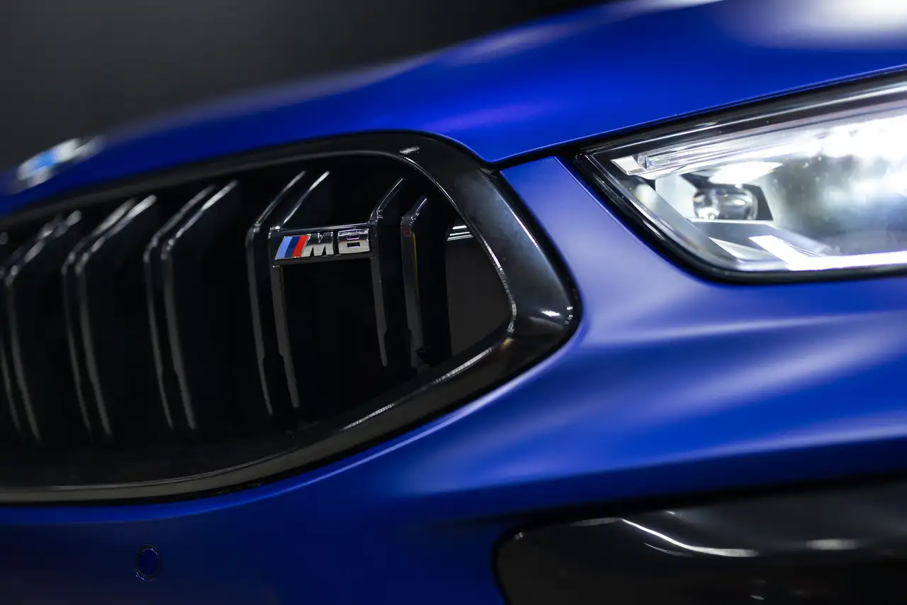 BMW M8 снимка BMW M8