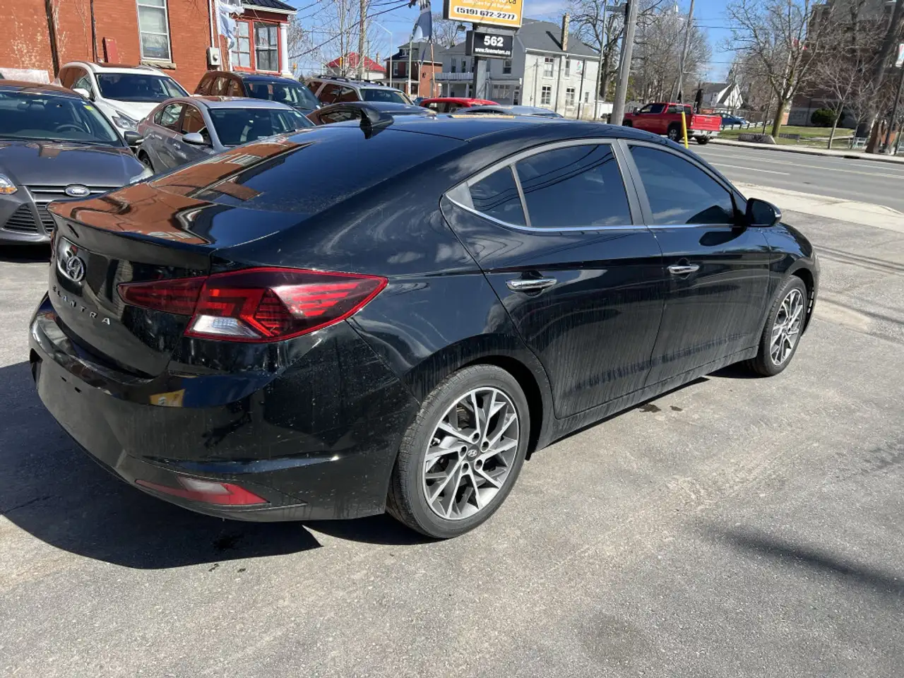 Hyundai ELANTRA снимка Hyundai ELANTRA