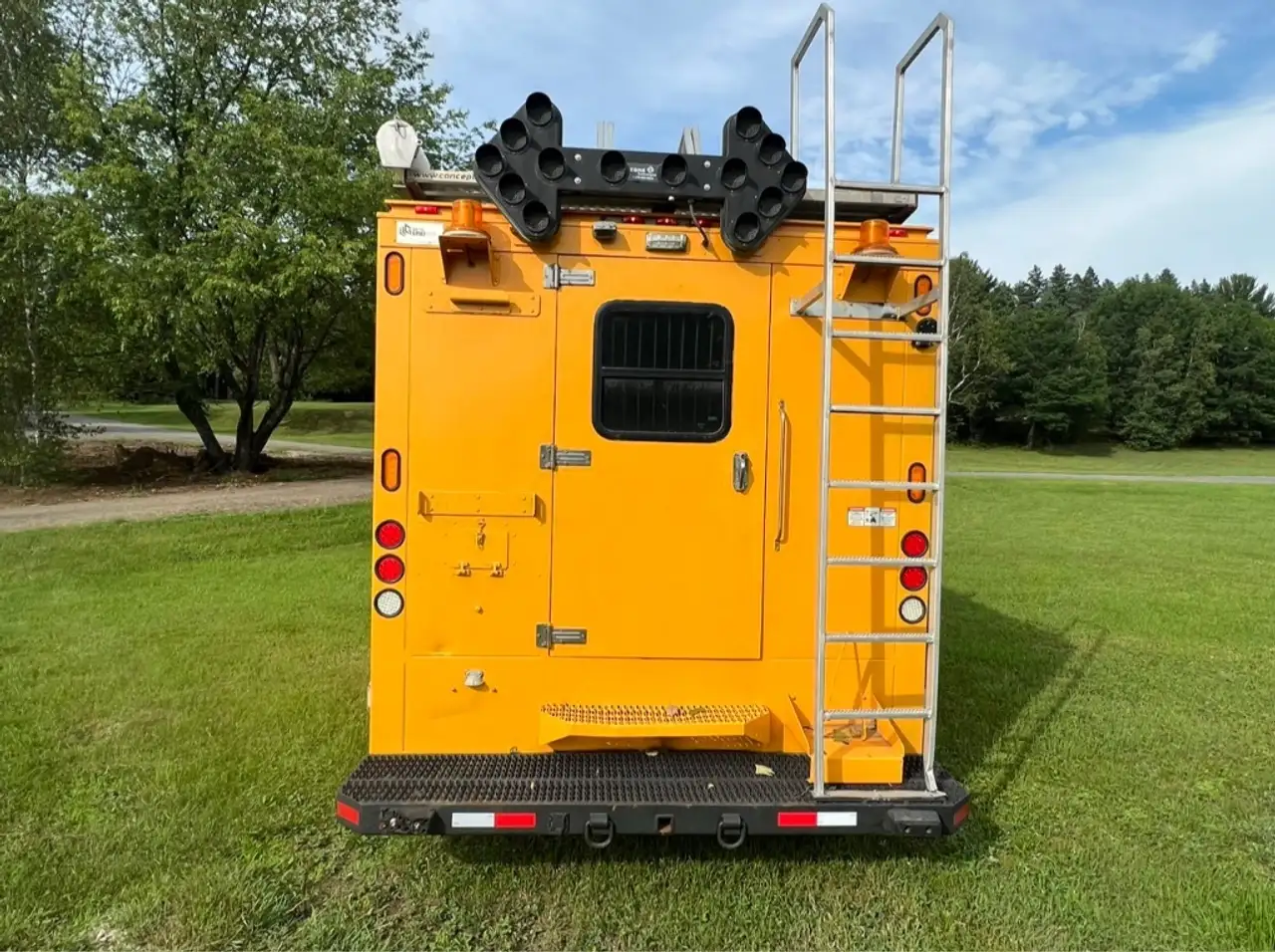 Ford F 550 снимка Ford F 550