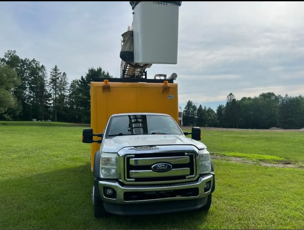 Ford F 550 снимка Ford F 550