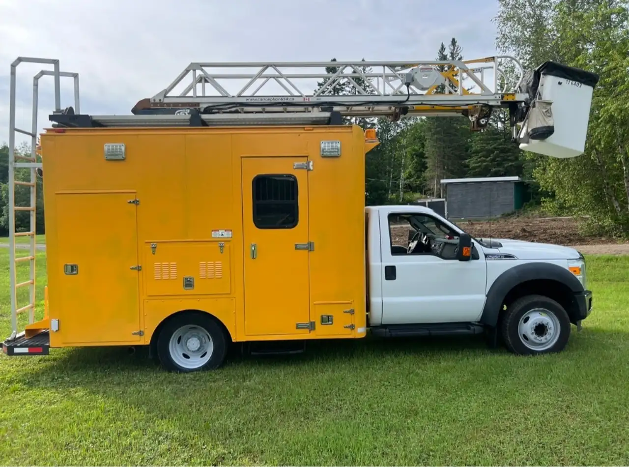 Ford F 550 снимка Ford F 550