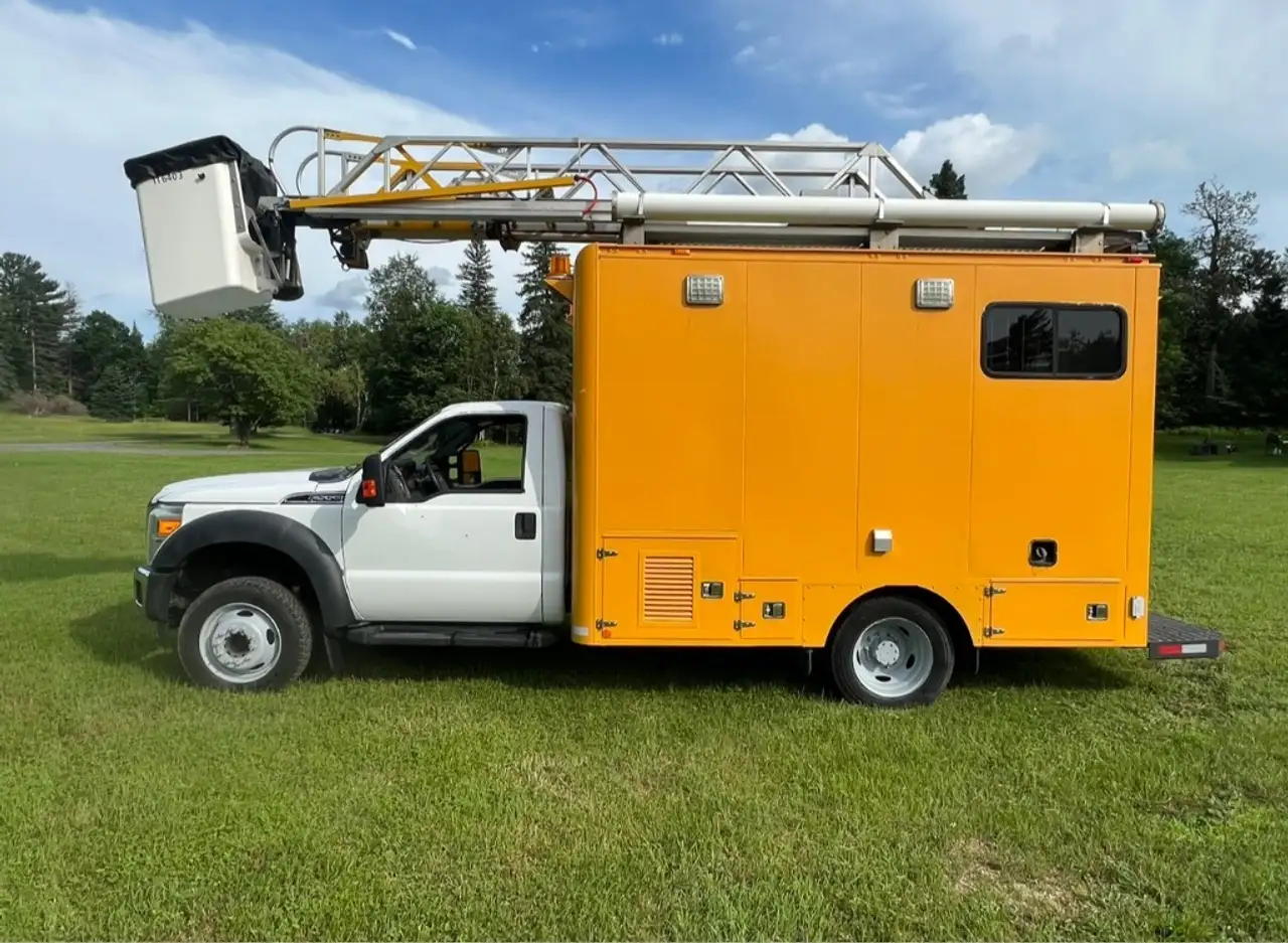Ford F 550 снимка Ford F 550