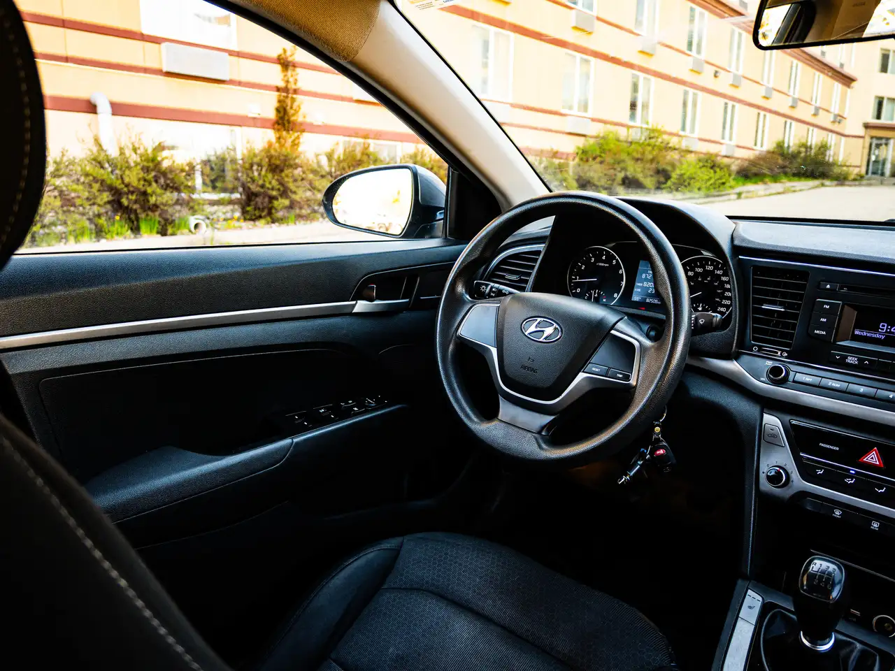 Hyundai ELANTRA снимка Hyundai ELANTRA