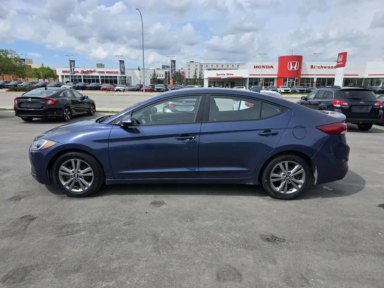 Hyundai ELANTRA fotografie Hyundai ELANTRA
