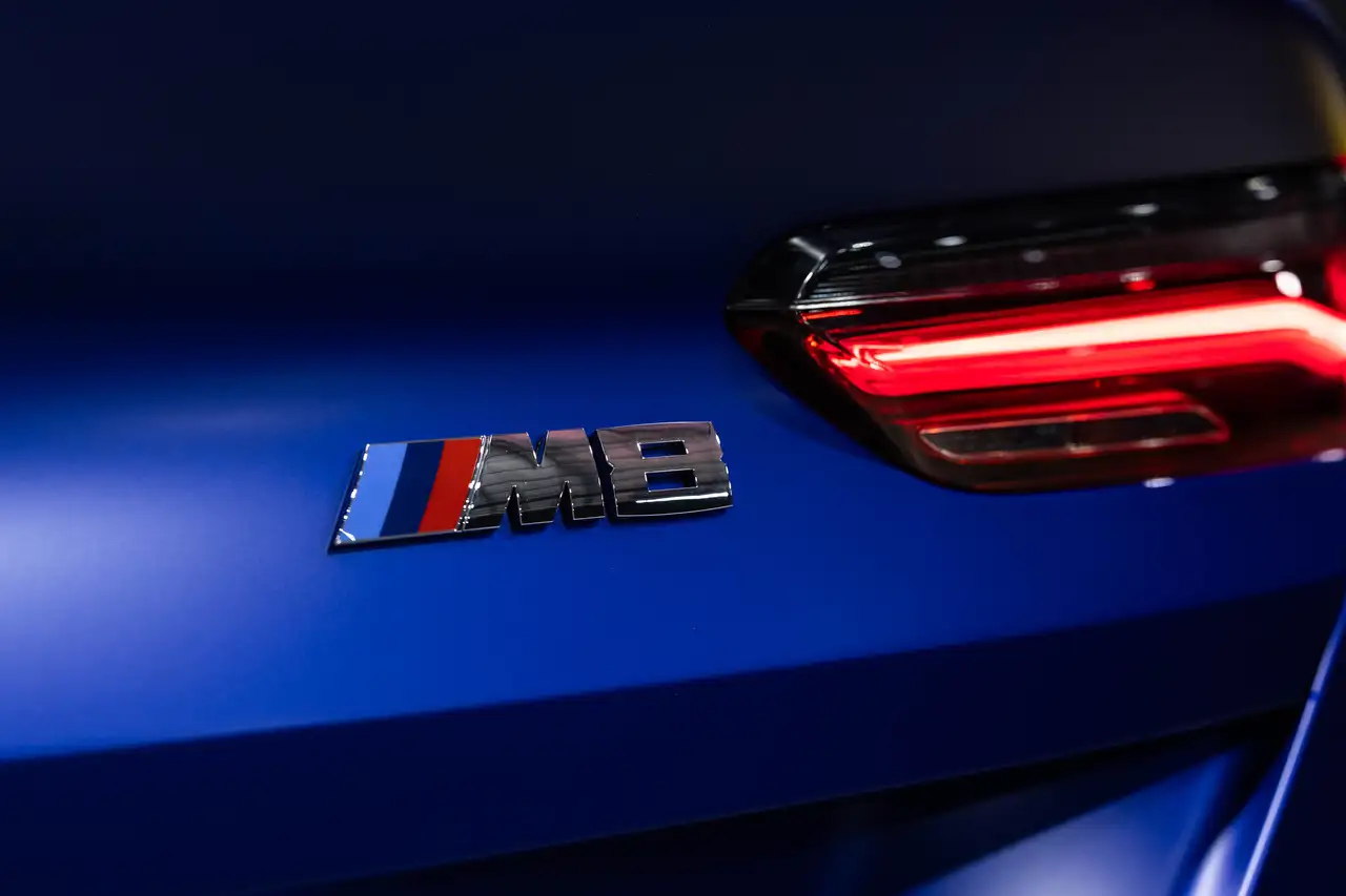 BMW M8 снимка BMW M8