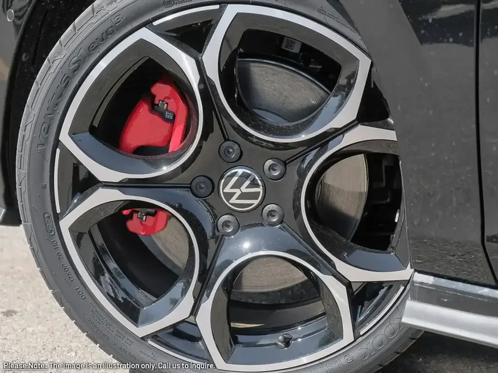 Volkswagen Golf GTI снимка Volkswagen Golf GTI