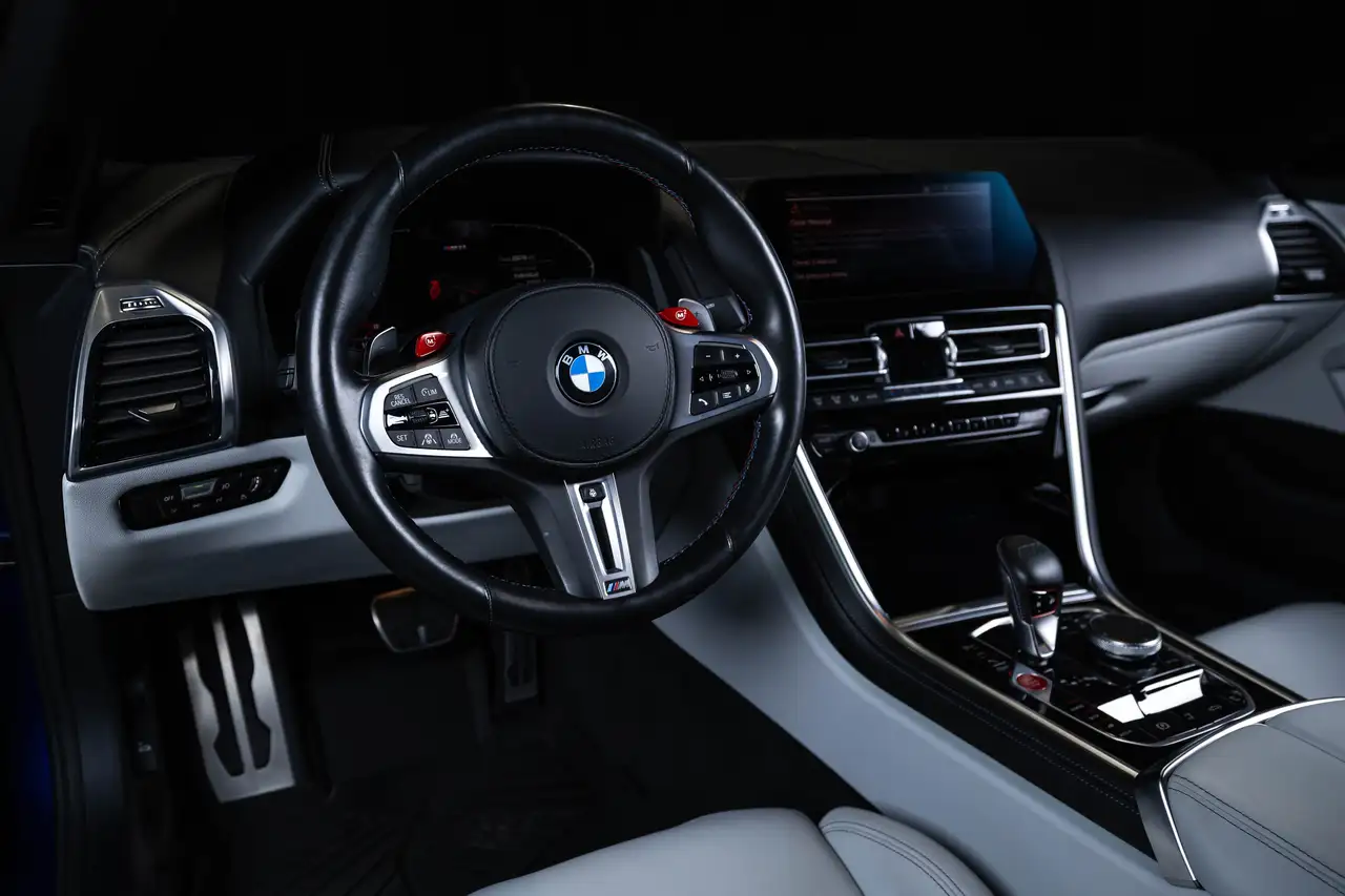 BMW M8 снимка BMW M8