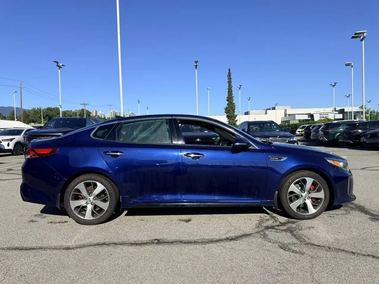 Kia Optima снимка Kia Optima