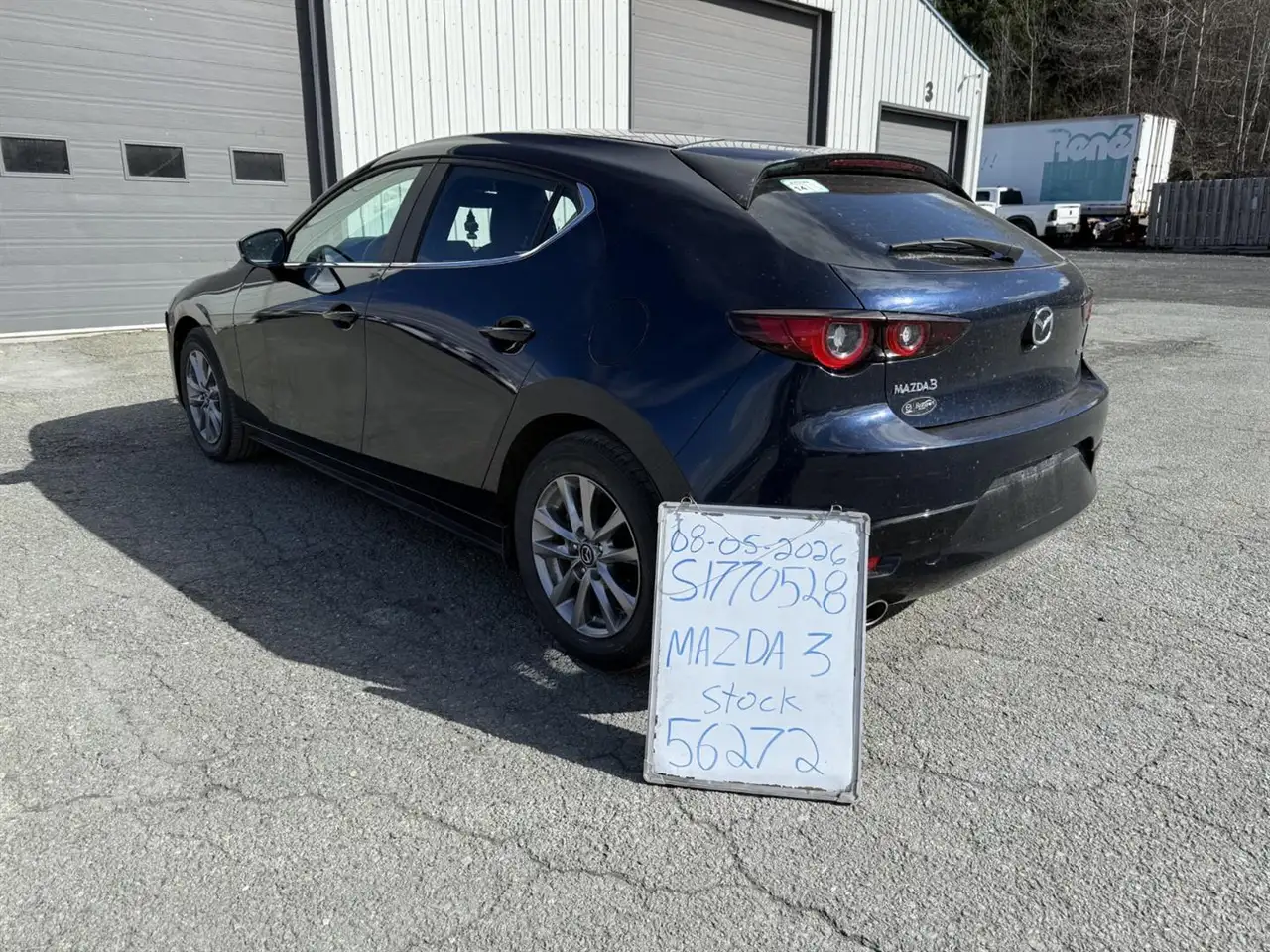 Mazda 3 снимка Mazda 3