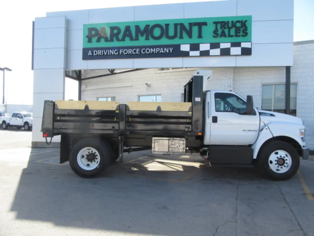 Ford F-750 Super Duty снимка Ford F-750 Super Duty