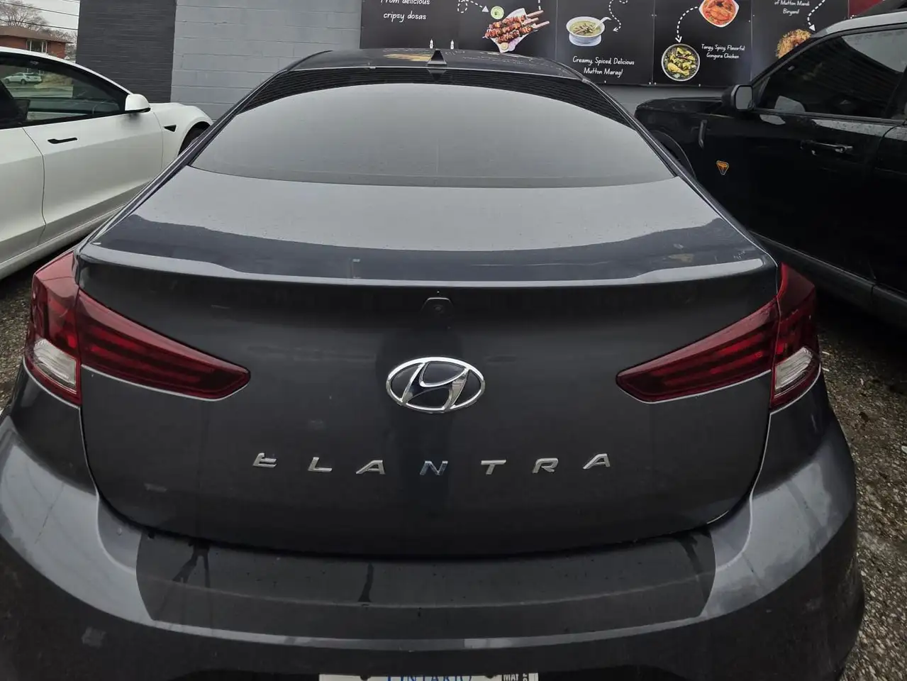 Hyundai ELANTRA снимка Hyundai ELANTRA