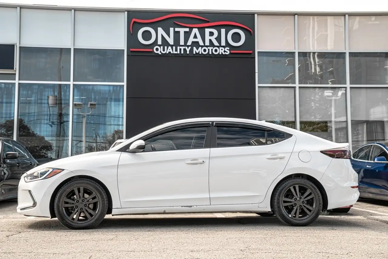 Hyundai ELANTRA снимка Hyundai ELANTRA